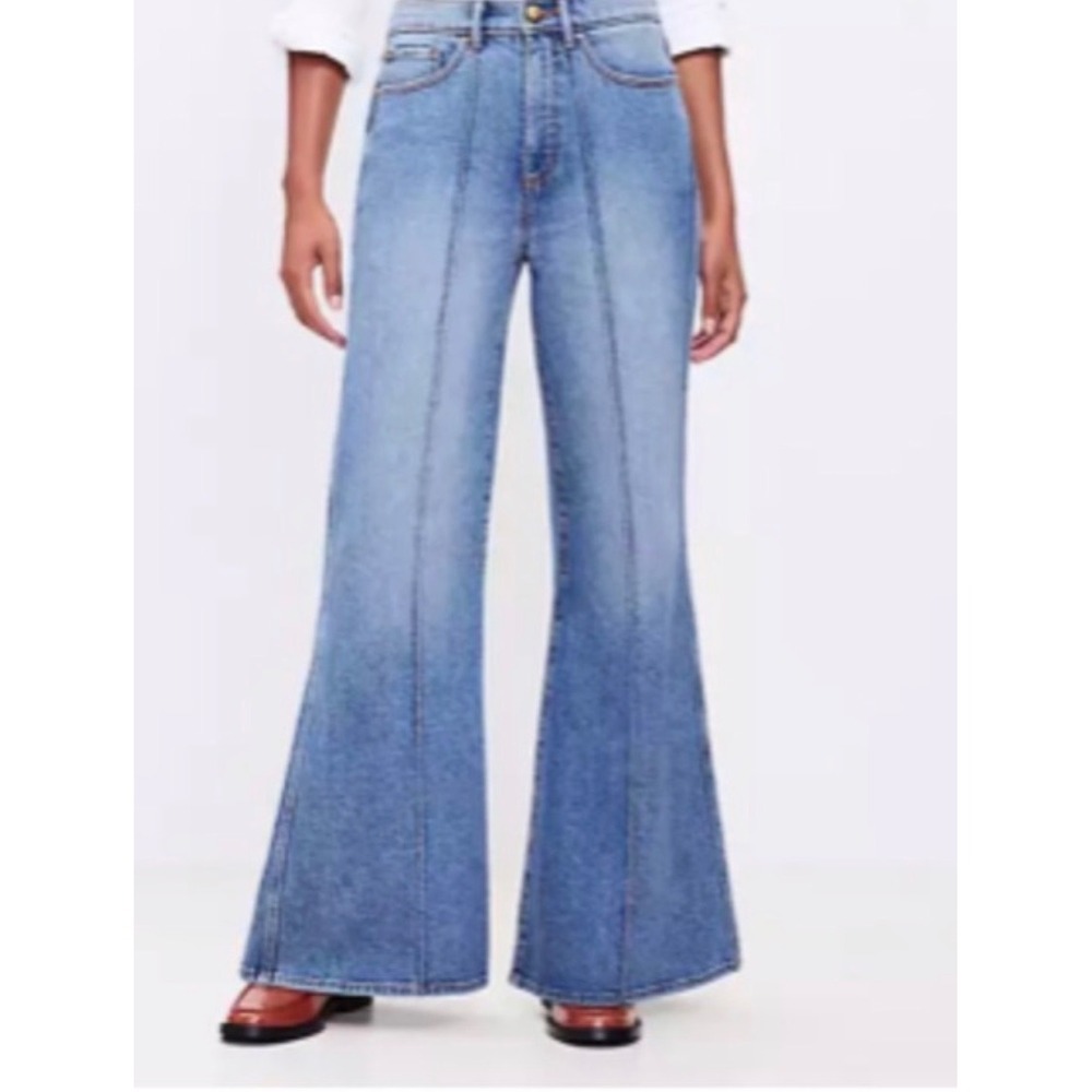 LOFT The Super Flare Wide Leg Seam Detail Jeans Medium Wash Blue Size 27